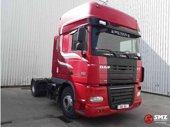 Xe đầu kéo DAF XF 105 460