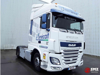 Xe đầu kéo DAF XF 460