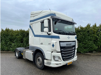 Xe đầu kéo DAF XF 440
