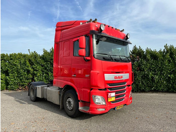 Xe đầu kéo DAF XF 460