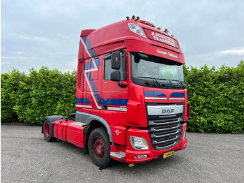 Xe đầu kéo DAF XF 460