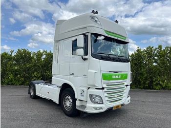 Xe đầu kéo DAF XF 530