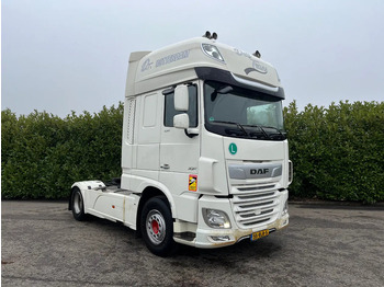 Xe đầu kéo DAF XF 530