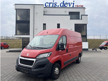 Xe van chở hàng PEUGEOT Boxer
