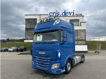 Xe đầu kéo DAF XF 460