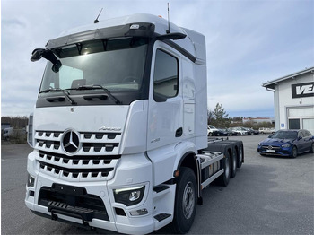 Xe tải nâng móc MERCEDES-BENZ Arocs