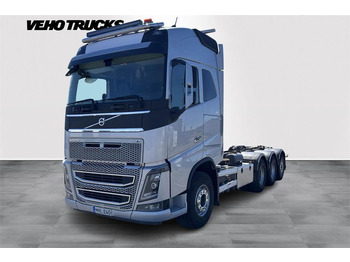 Xe tải nâng móc VOLVO FH16 650