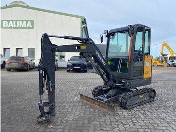 Máy xúc mini VOLVO EC20E