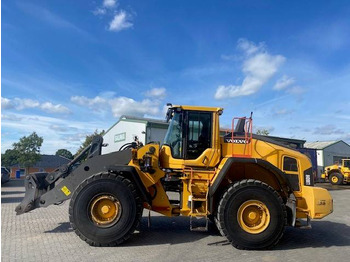 Máy xúc lật bánh lốp VOLVO L180H