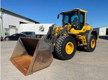 Máy xúc lật bánh lốp VOLVO L60H