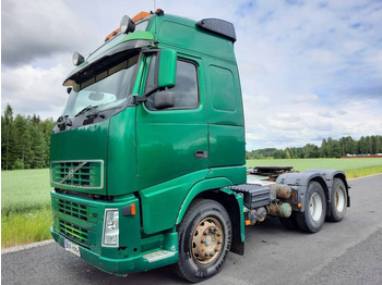 Xe đầu kéo VOLVO FH12 460