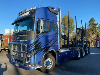 Xe chở gỗ VOLVO FH16