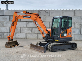 Máy xúc mini Doosan DX63-3 3 BUCKETS - A/C: hình 2