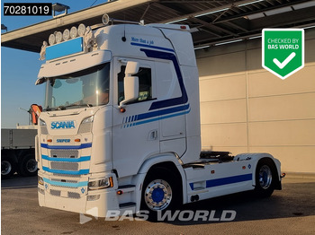 Xe đầu kéo SCANIA S 520