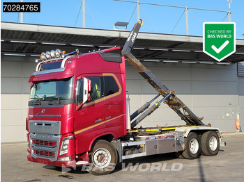 Xe tải nâng móc VOLVO FH16 700