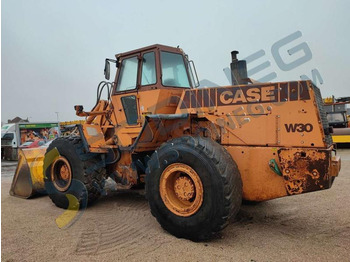 Máy xúc lật bánh lốp Case W30: hình 5