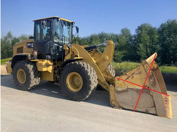 Máy xúc lật bánh lốp CATERPILLAR 926M