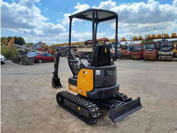 Máy xúc mini Kato VXE HD 17: hình 5