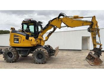 Máy xúc bánh lốp KOMATSU