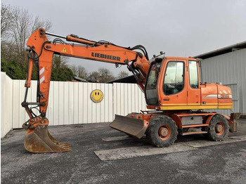 Máy xúc bánh lốp LIEBHERR A 316