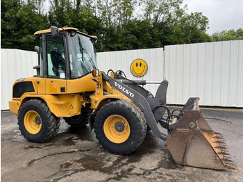 Máy xúc lật bánh lốp VOLVO L30G