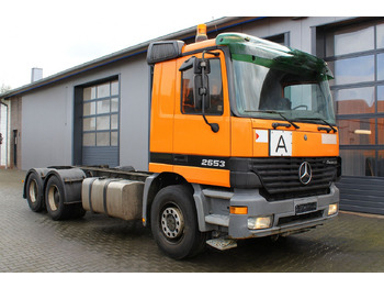 Xe tải khung gầm MERCEDES-BENZ Actros 2653