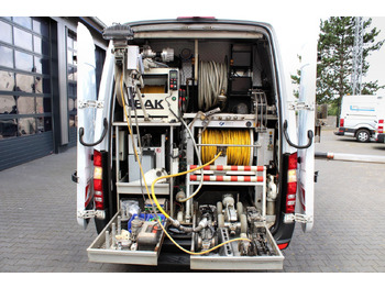 Xe tải chân không MERCEDES-BENZ Sprinter 516