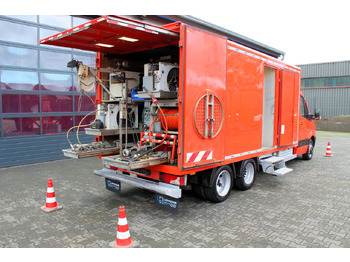 Xe tải chân không MERCEDES-BENZ Sprinter