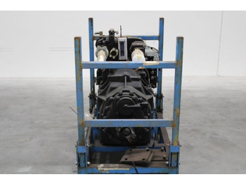 Truyền động cho Thiết bị xử lý vật liệu Dana TE10: hình 2 Truyền động cho Thiết bị xử lý vật liệu Dana TE10: hình 2