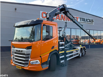 Xe tải nâng móc DAF XD 450