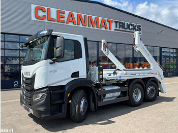 Xe tải chở thùng nhỏ IVECO X-WAY