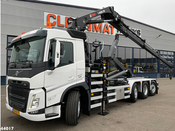 Xe tải nâng móc VOLVO FM 420