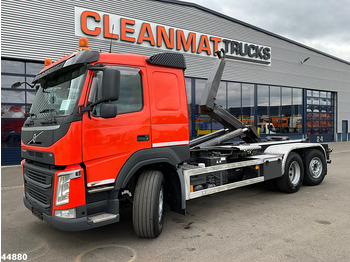 Xe tải nâng móc VOLVO FM 460
