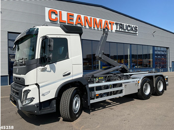 Xe tải nâng móc VOLVO FMX 430