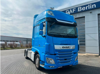 Xe đầu kéo DAF XF 530