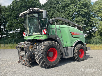 Máy gặt đập thức ăn gia súc FENDT