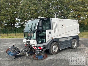 Xe quét đường BUCHER