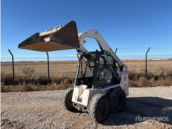 Máy xúc lật đa năng BOBCAT S130