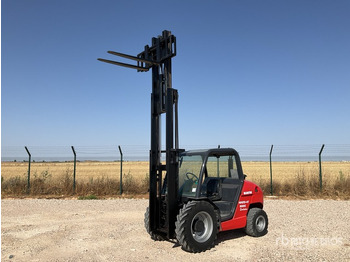 Xe nâng địa hình gồ ghề MANITOU