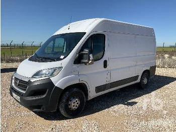Xe van chở hàng FIAT Ducato