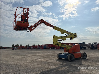 Xe nâng người nhiều khớp nối JLG E450AJ