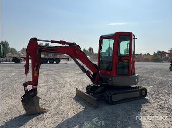 Máy xúc mini BOBCAT