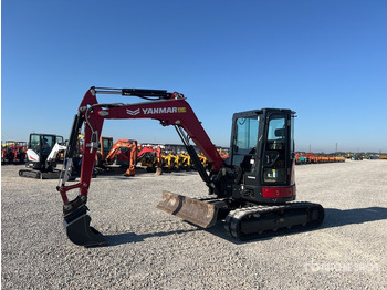 Máy xúc mini YANMAR