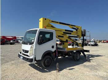 Nền bục trên không gắn trên xe tải RENAULT Maxity