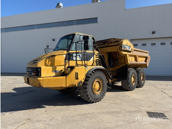 Xe ben đổ có khớp nối CATERPILLAR 730