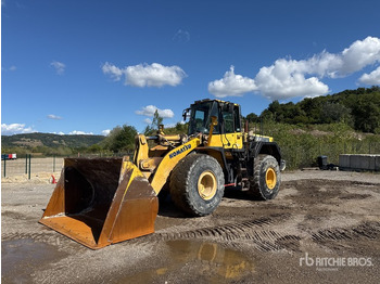 Máy xúc lật bánh lốp KOMATSU WA470-6