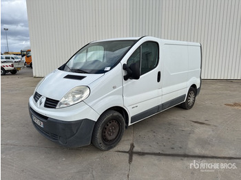 Xe van nhỏ gọn RENAULT Trafic