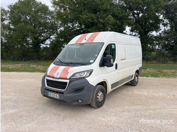 Xe van chở hàng PEUGEOT Boxer