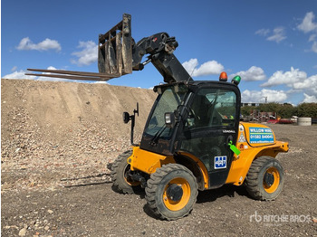 Xe nhấc hình viễn vọng kính JCB