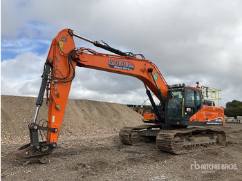 Máy xúc bánh xích DOOSAN DX300LC-7